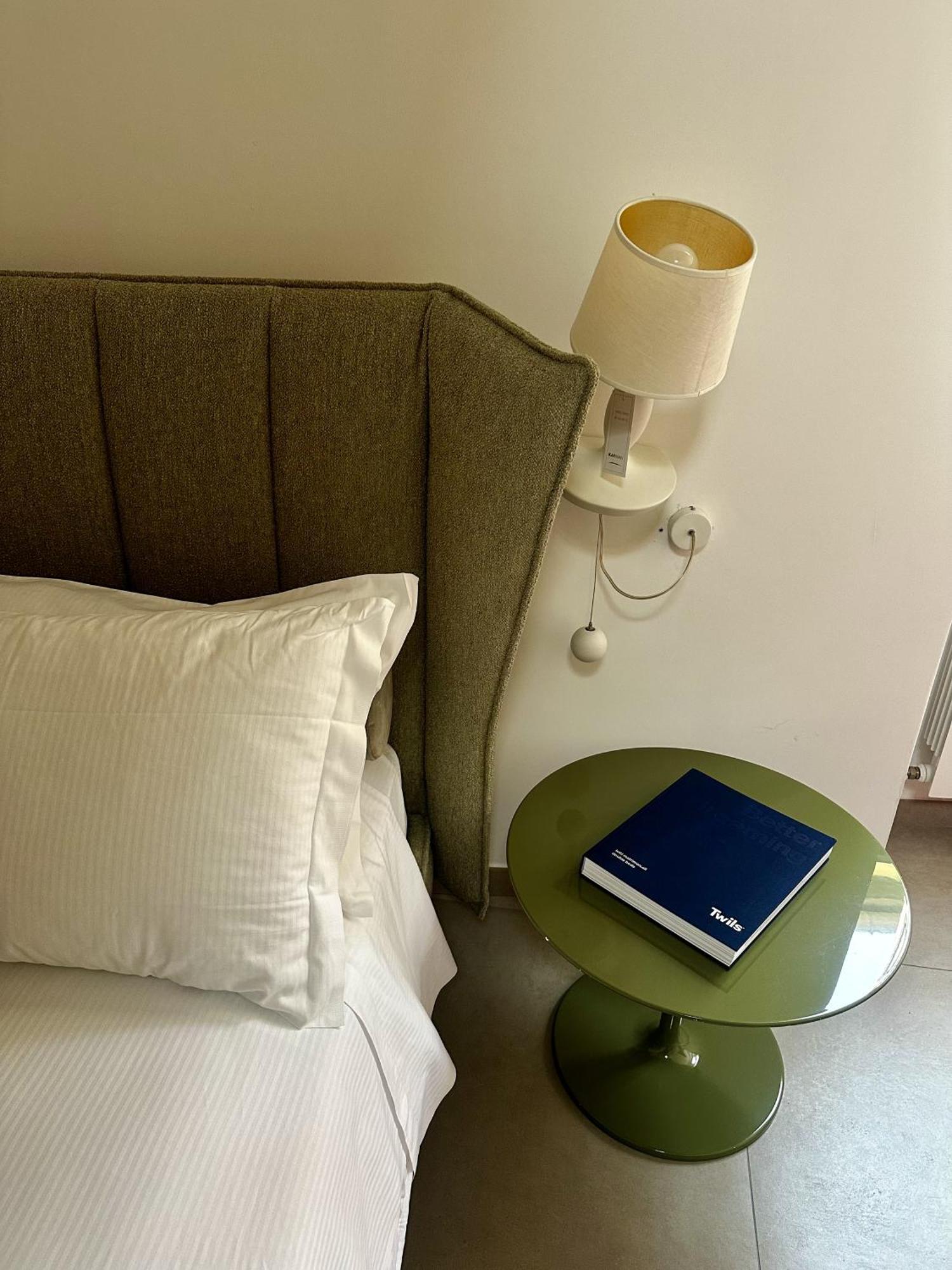 Ginevra Boutique Rooms - Palazzo Leosini - Residenze D'Epoca LʼAquila Exterior foto